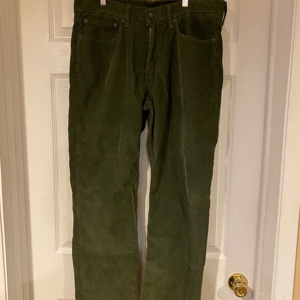 Levi’s 514 Straight Fit Corduroy Jeans